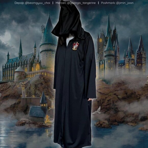 Harry Potter Gryffindor robe ⚡️ - Picture 4 of 6